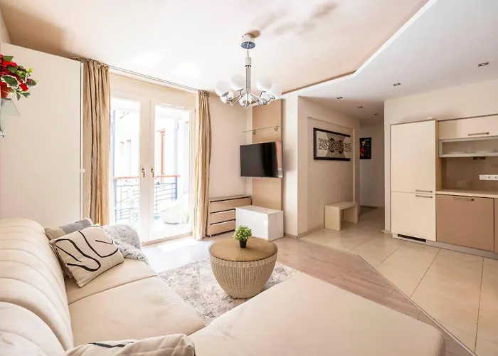 Apartament Exclusive With Balcony By Prestige Homes *