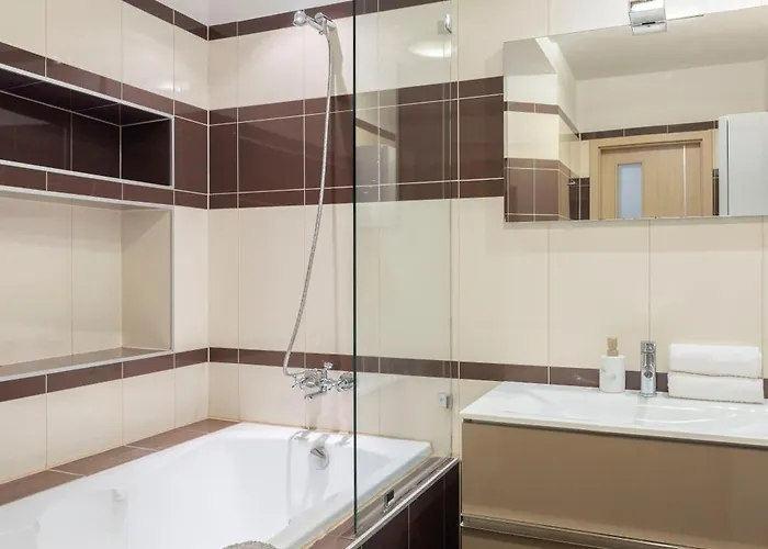 Exclusive With Balcony By Prestige Homes Budapeszt