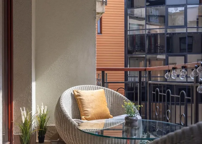 Exclusive With Balcony By Prestige Homes