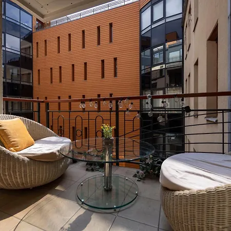 Apartment Exclusive With Balcony By Prestige Homes *