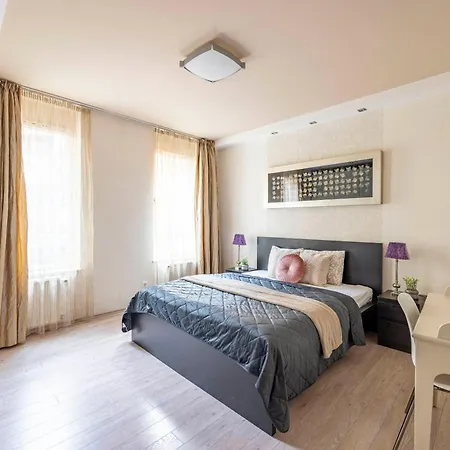 Apartment Exclusive With Balcony By Prestige Homes